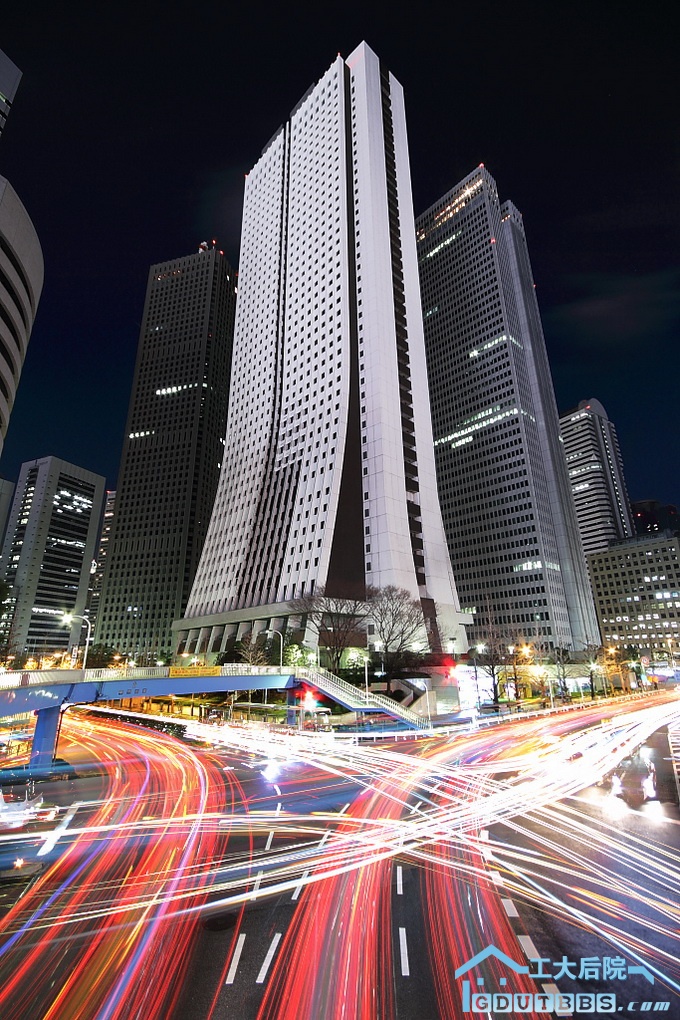 作者 planet-110.jpg