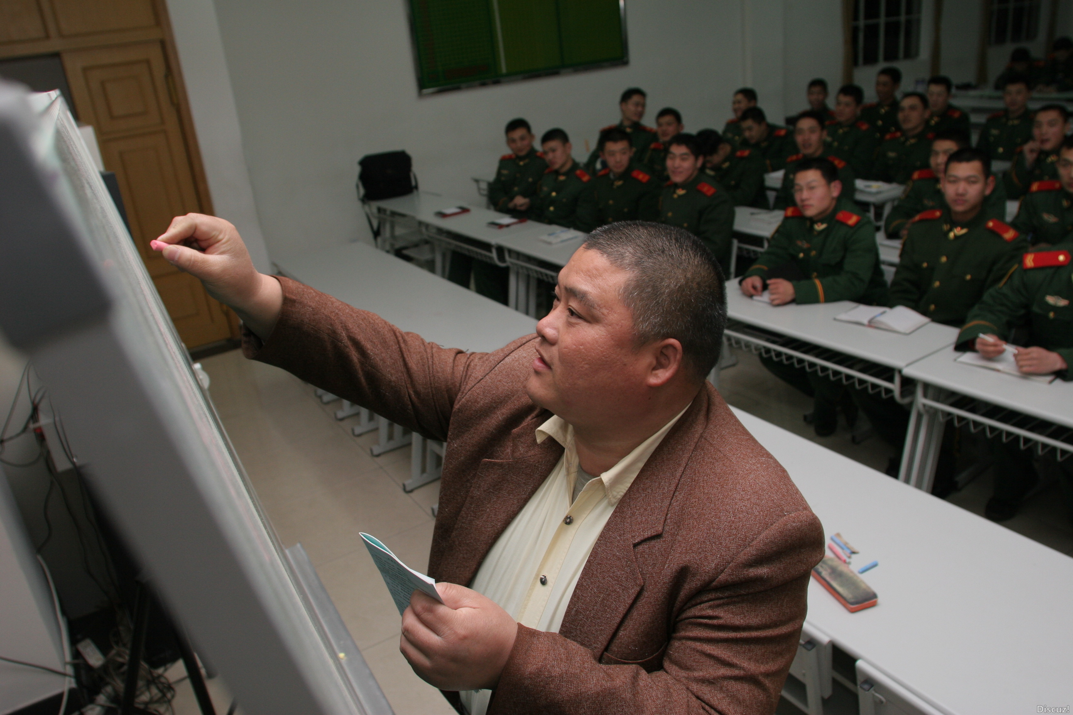 百度胖老师吧上海市公 安局轨道交通分局石宇玉老师求救 抖音快手百度贴吧百科图片视频知道搜索上海胖老师或 ...