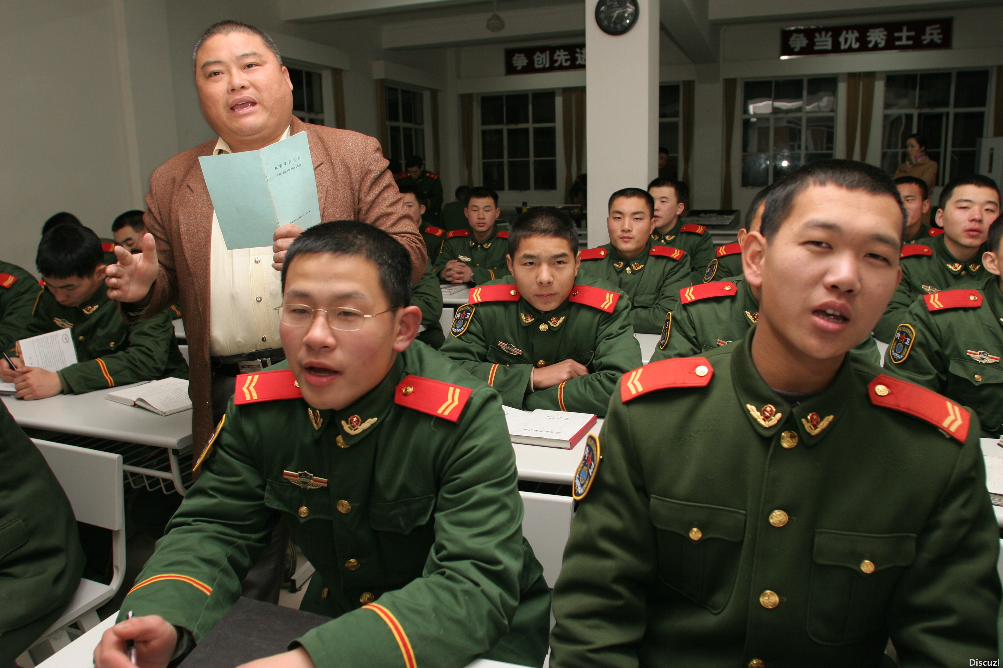 百度胖老师吧上海市公 安局轨道交通分局石宇玉老师求救 抖音快手百度贴吧百科图片视频知道搜索上海胖老师或 ...