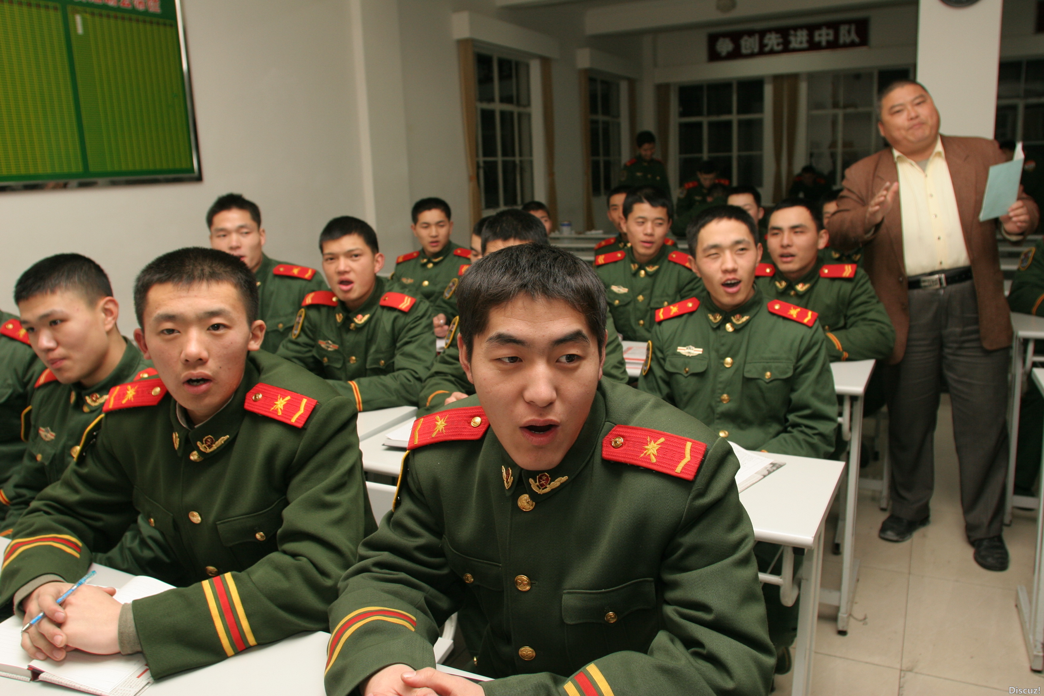 百度胖老师吧上海市公 安局轨道交通分局石宇玉老师求救 抖音快手百度贴吧百科图片视频知道搜索上海胖老师或 ...