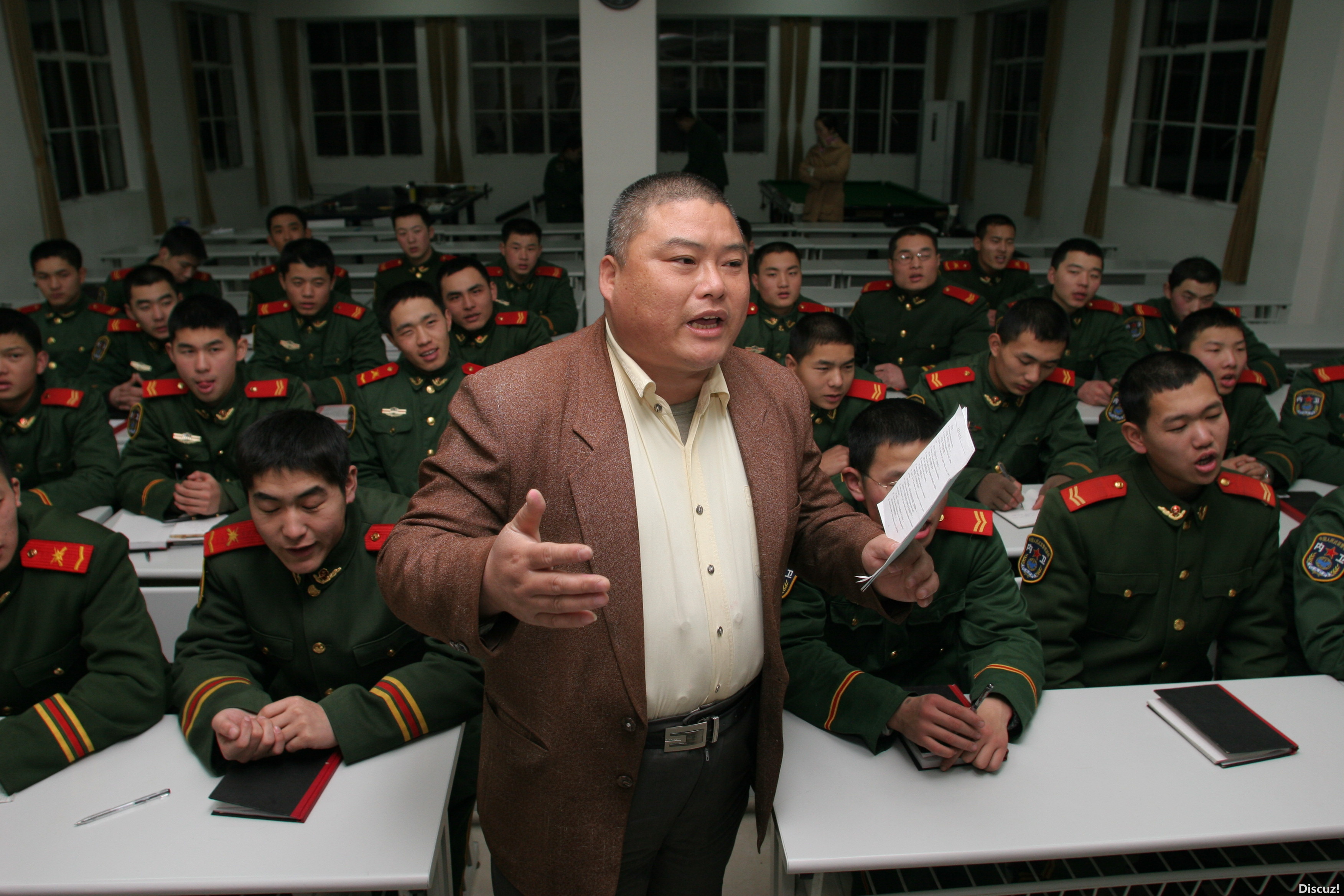 百度胖老师吧上海市公 安局轨道交通分局石宇玉老师求救 抖音快手百度贴吧百科图片视频知道搜索上海胖老师或 ...