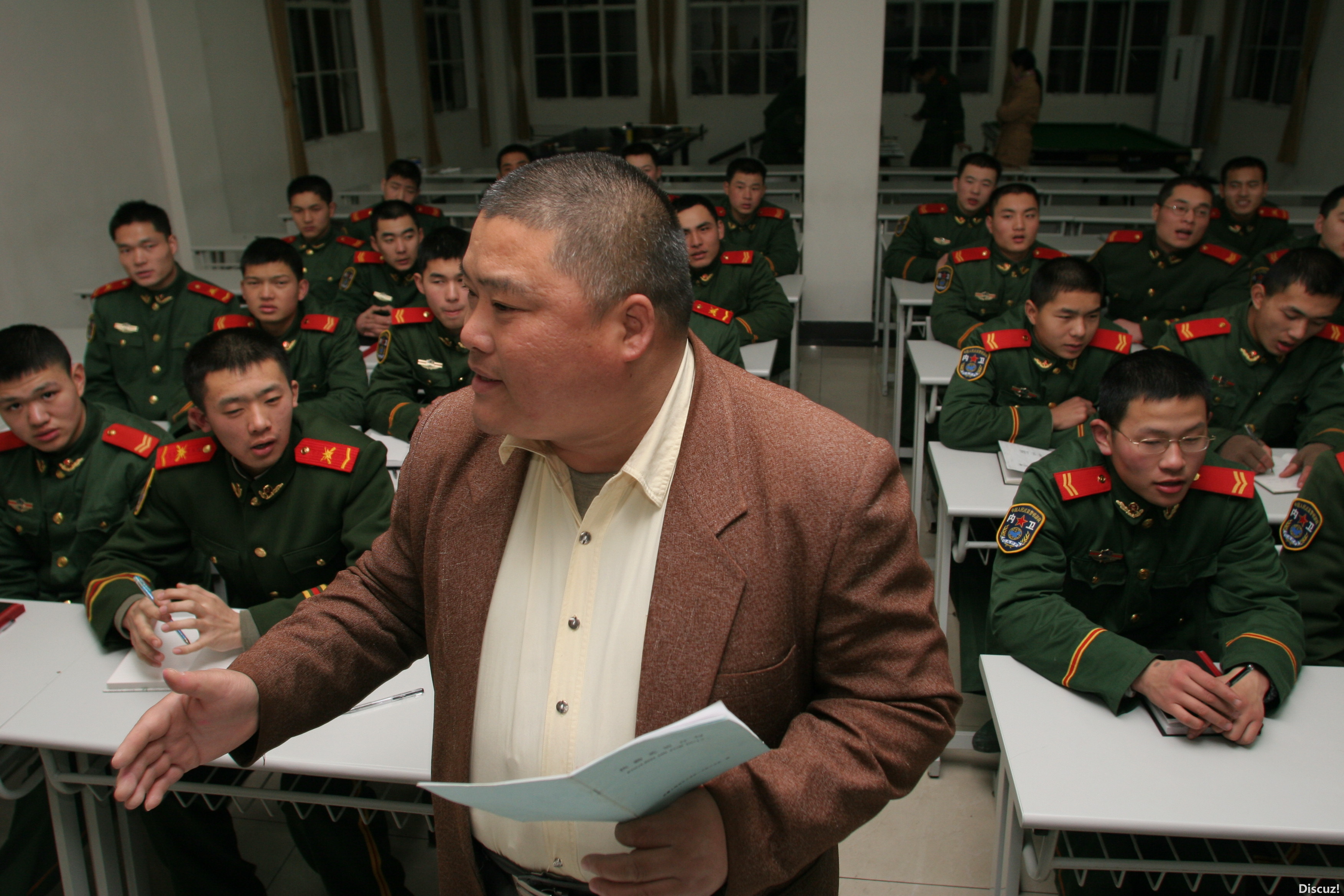 百度胖老师吧上海市公 安局轨道交通分局石宇玉老师求救 抖音快手百度贴吧百科图片视频知道搜索上海胖老师或 ...