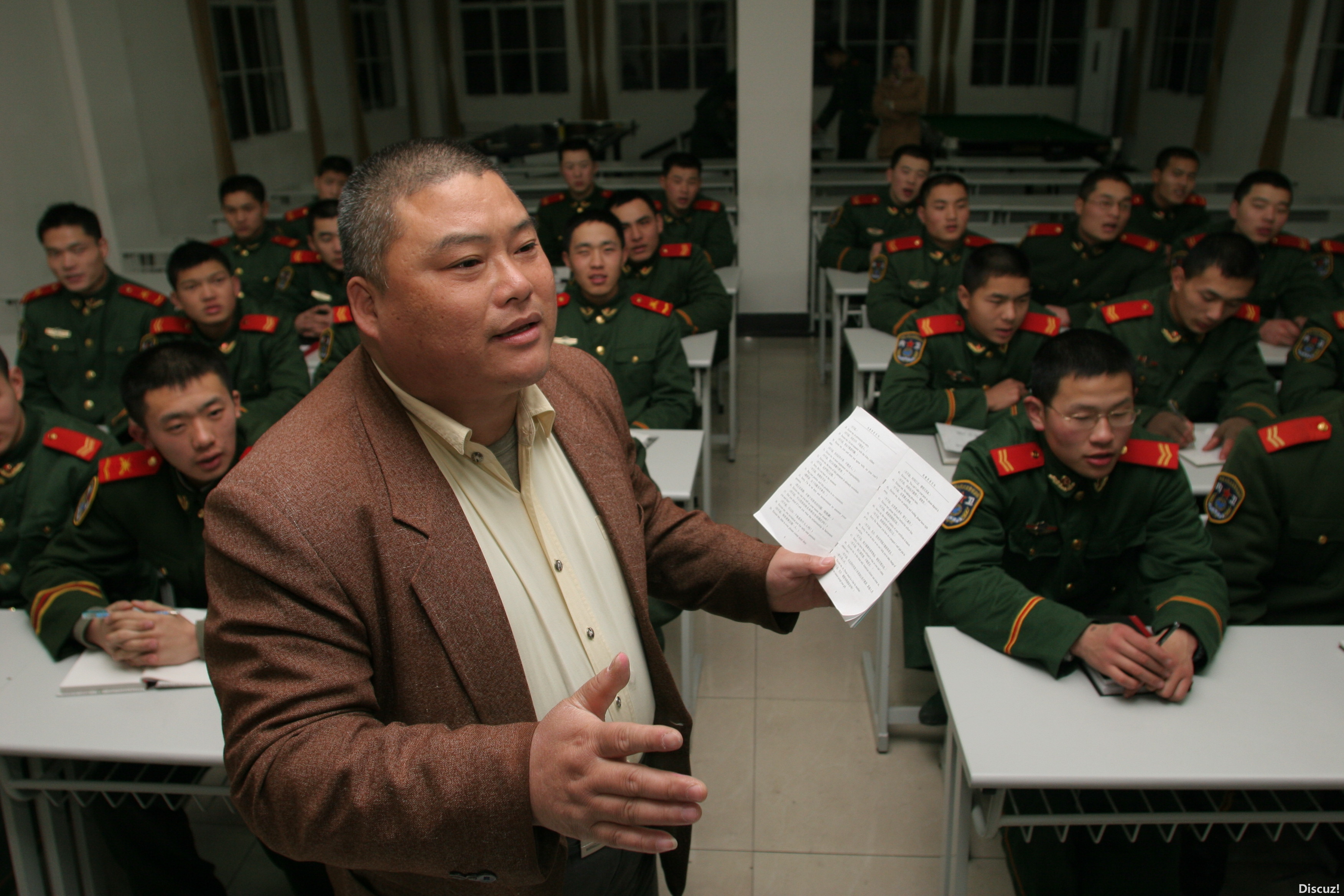 百度胖老师吧上海市公 安局轨道交通分局石宇玉老师求救 抖音快手百度贴吧百科图片视频知道搜索上海胖老师或 ...