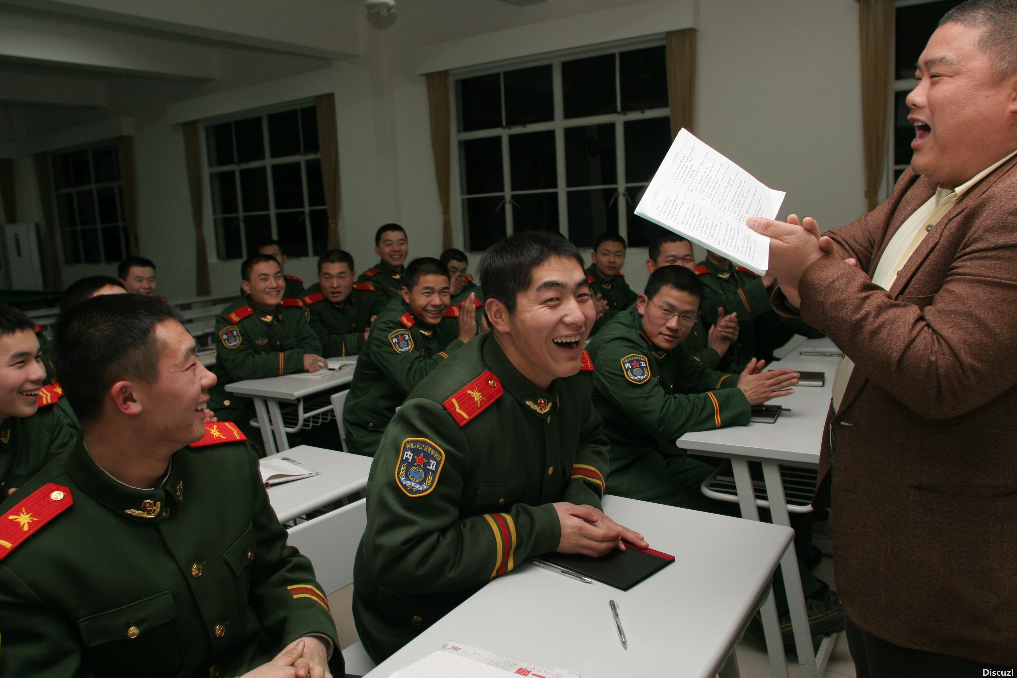 百度胖老师吧上海市公 安局轨道交通分局石宇玉老师求救 抖音快手百度贴吧百科图片视频知道搜索上海胖老师或 ...