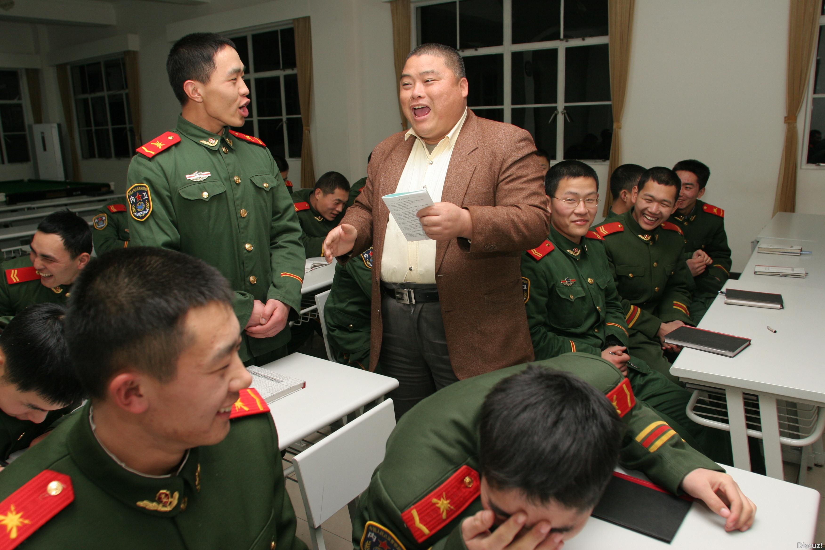 百度胖老师吧上海市公 安局轨道交通分局石宇玉老师求救 抖音快手百度贴吧百科图片视频知道搜索上海胖老师或 ...