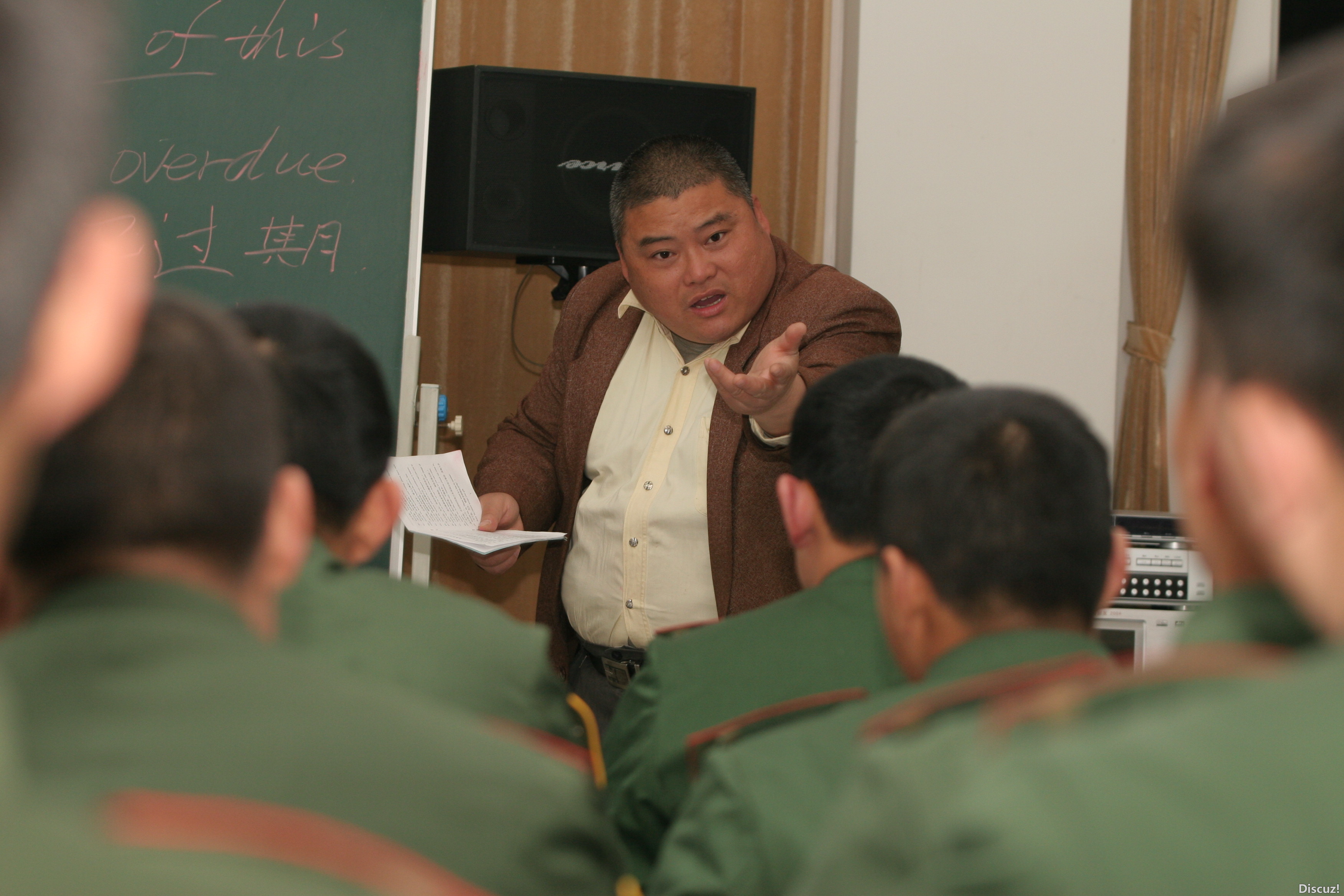 百度胖老师吧上海市公 安局轨道交通分局石宇玉老师求救 抖音快手百度贴吧百科图片视频知道搜索上海胖老师或 ...