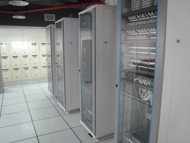 IT Srrver room.jpg