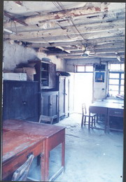 偶公司的办公室，大家对比下啦，呜呜……