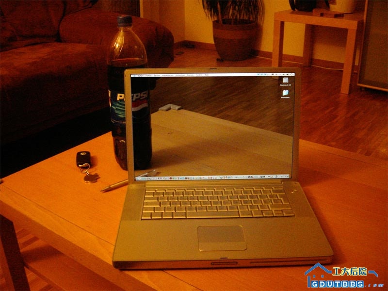 AppleNB010.JPG