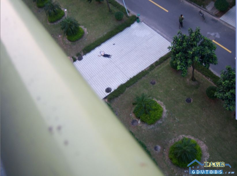 大学城跳楼.jpg