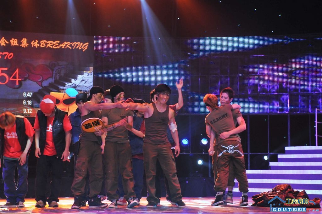 兄弟情深 [桌面分辨率].JPG