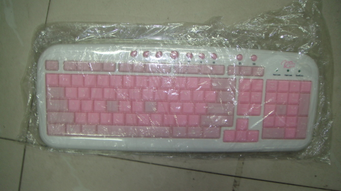 粉色键盘.jpg