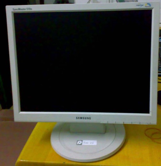 三星510液晶显示器.jpg