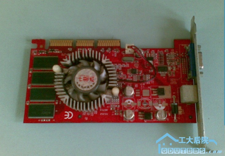 七彩虹显卡.jpg