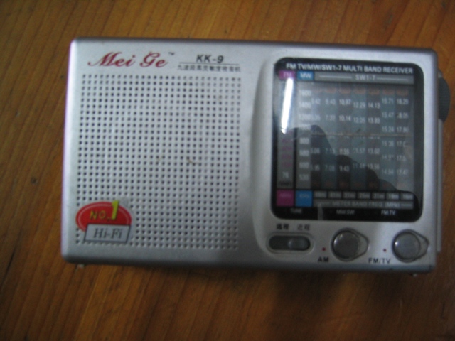 8 收音机，8元