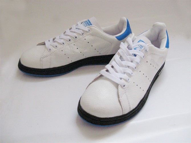 adidas_酷白_1.jpg