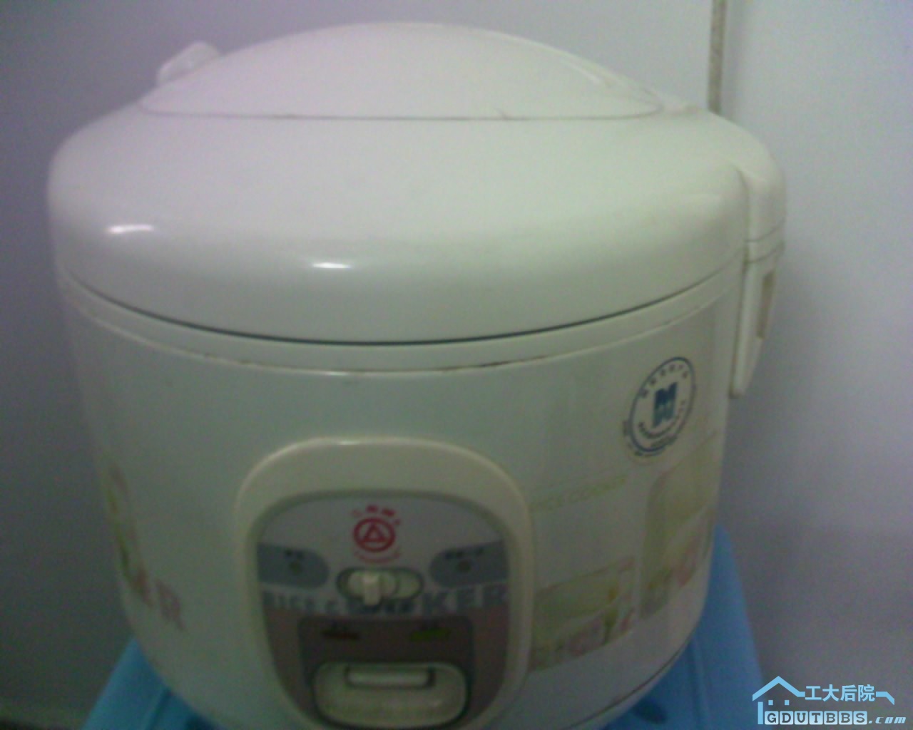 三角牌电饭煲