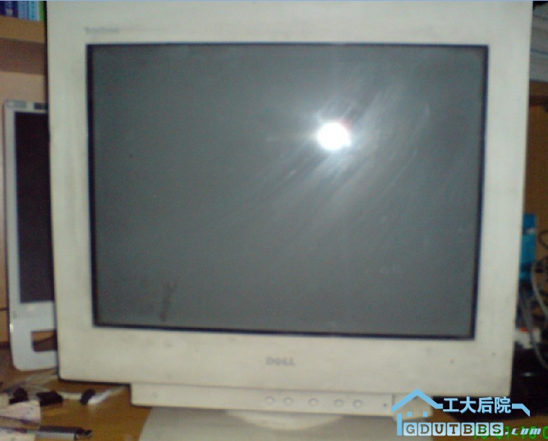 正面的。。。什么样子就各位看啦。。。