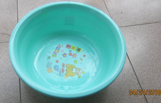脸盆，用了几个月，2元