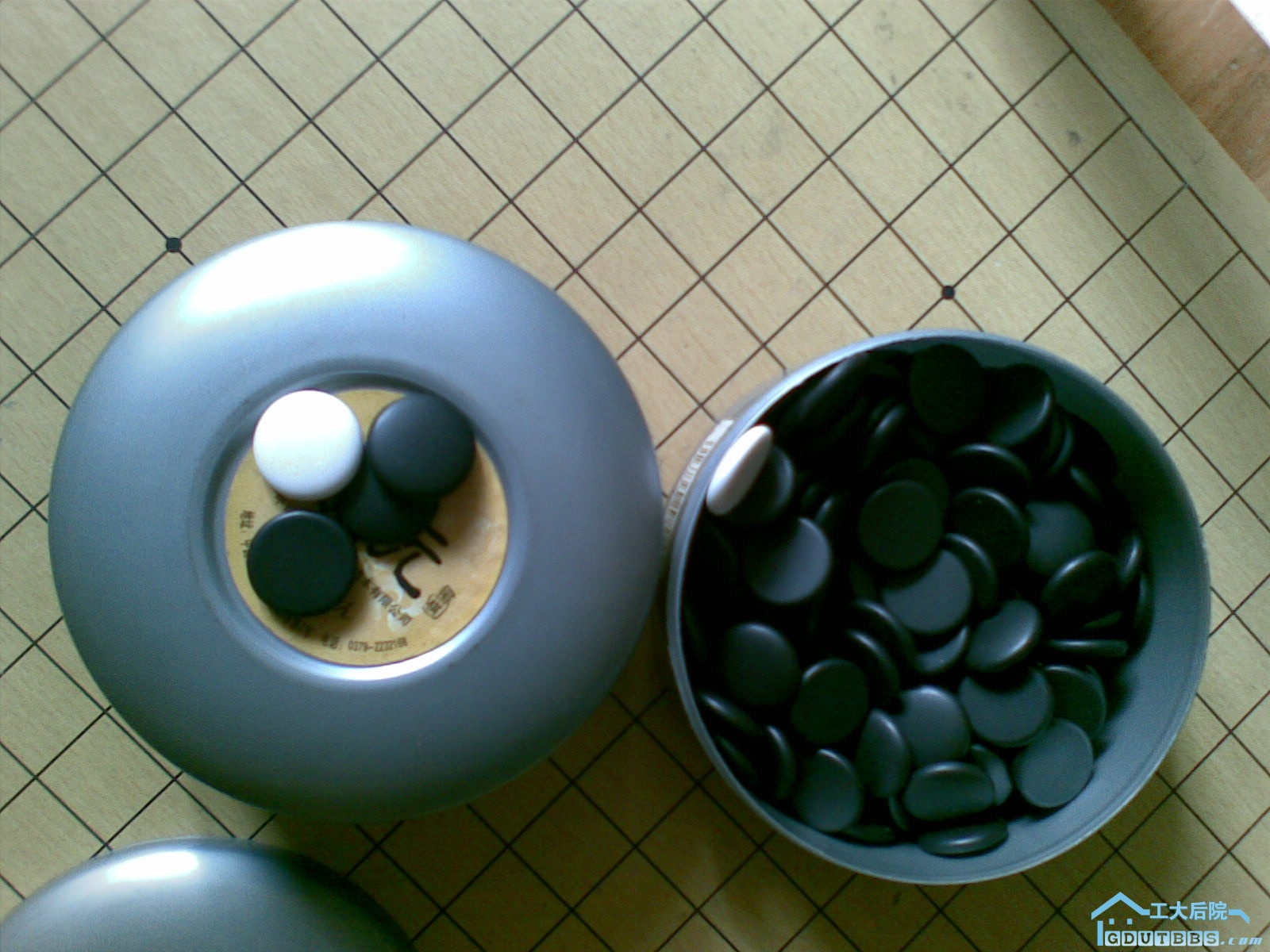 我心爱的围棋，贱卖了，16元，送底下那个棋盘