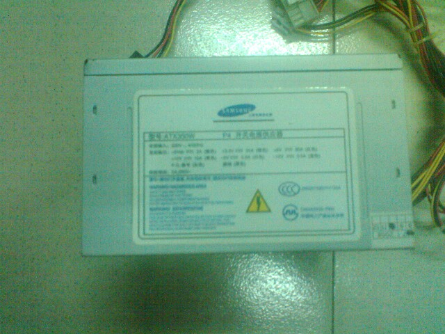 三星电源 MAX350W  30元
