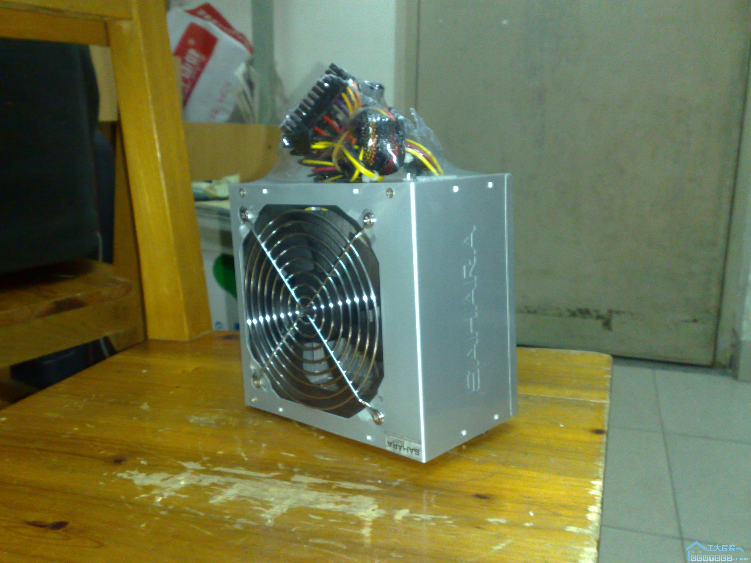 塑料包装还没拆！