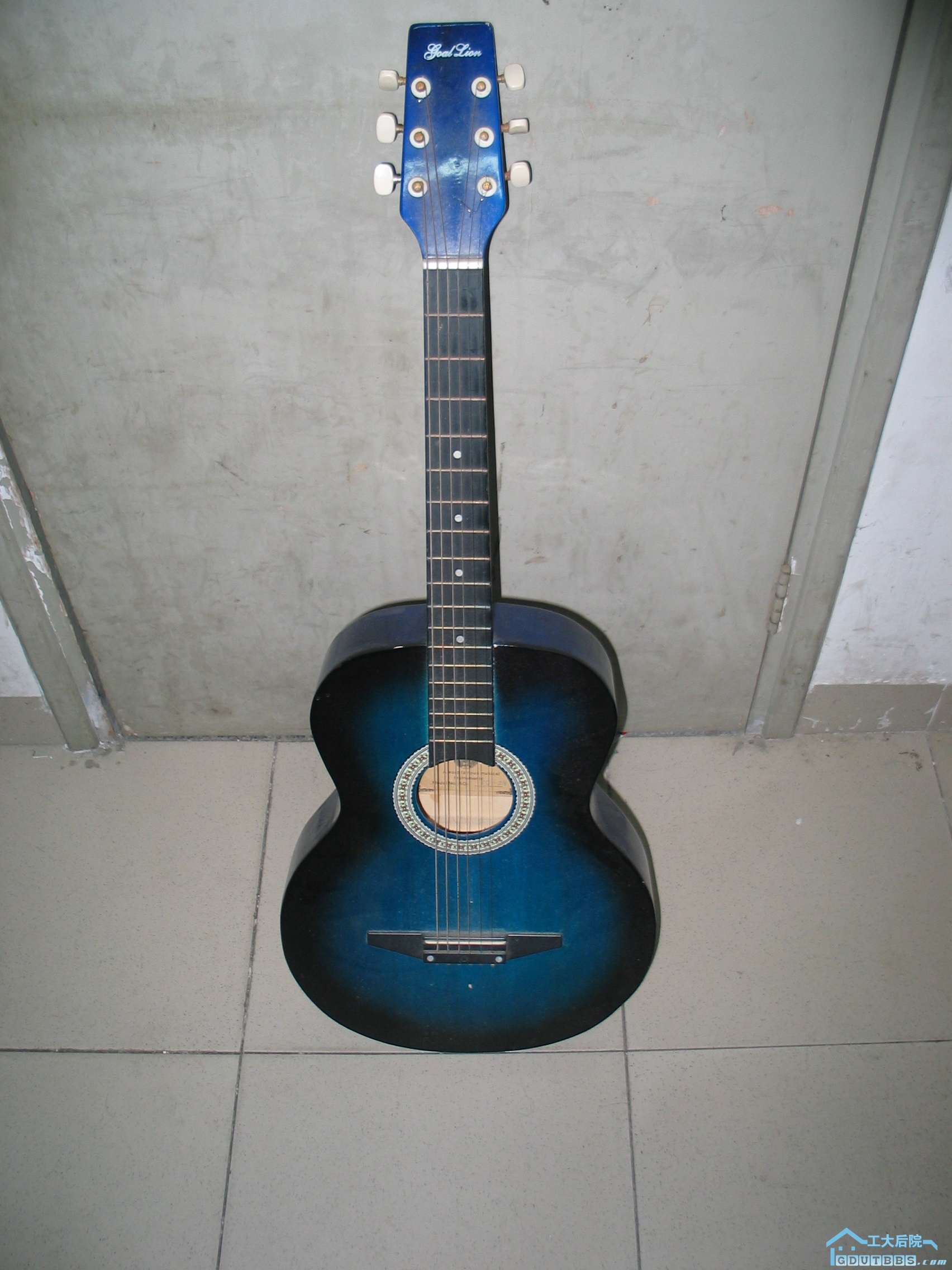 吉他.jpg