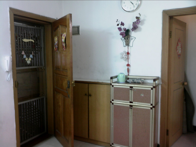 房子入口和主人房入口