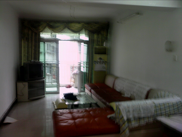 客厅，组合沙发，可睡两个人