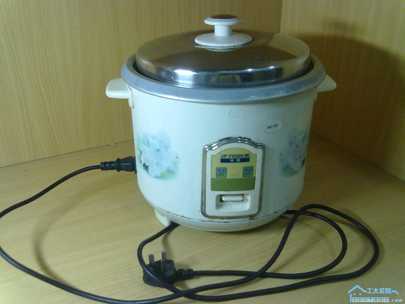 电饭煲.jpg