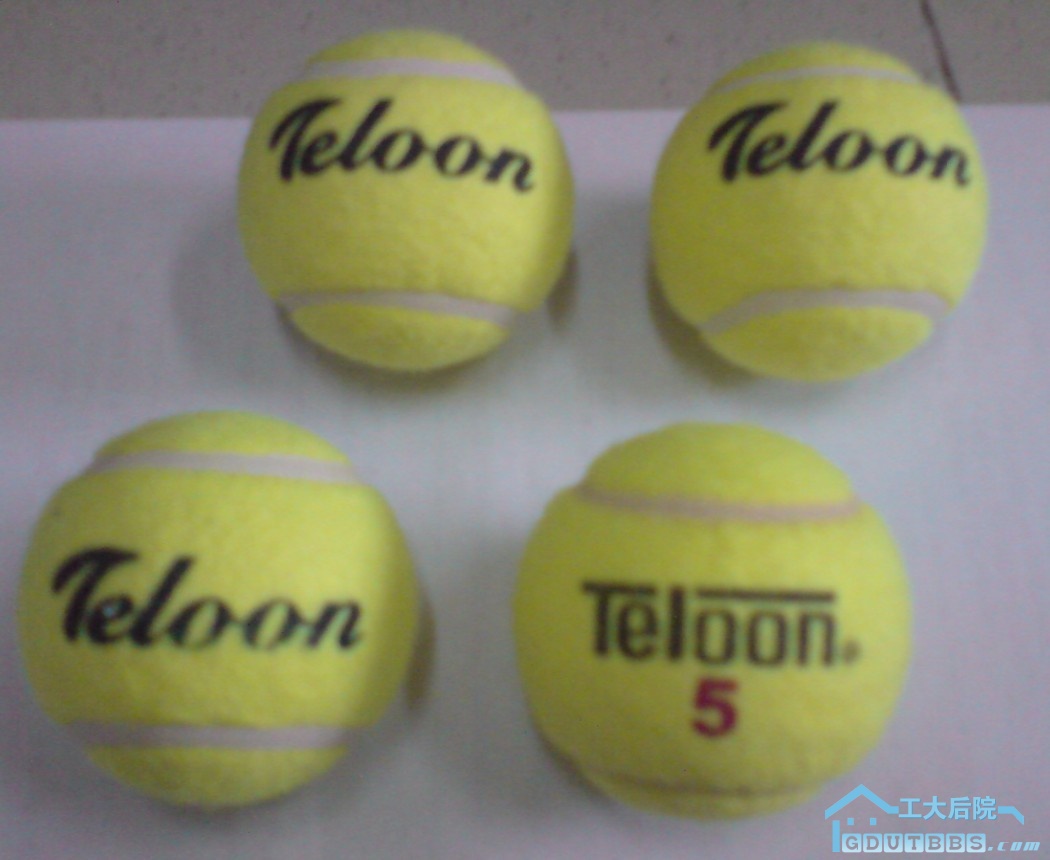 网球4个打包卖，5块钱