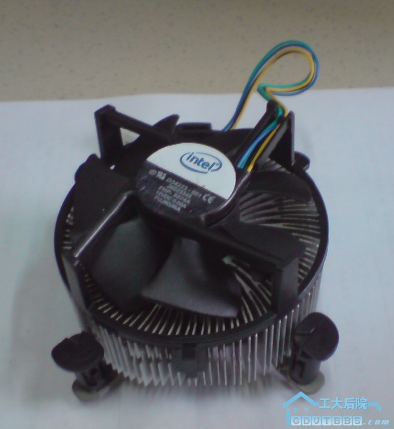 775散热，换过上面的风扇，15块。