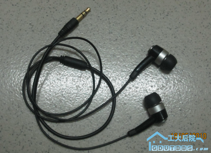 三星短线耳机.png