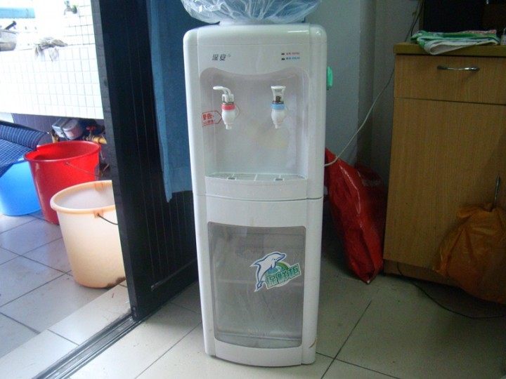 饮水机.jpg