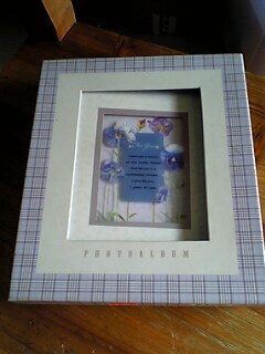 相册8元，原价20多