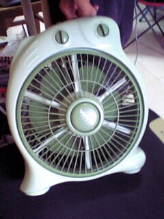 风扇25元，可小刀