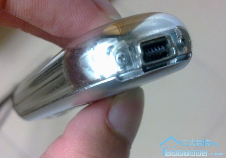 e505usb.jpg