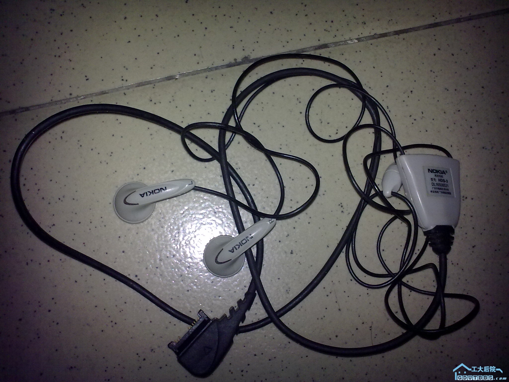 诺基亚5070原装耳机10块