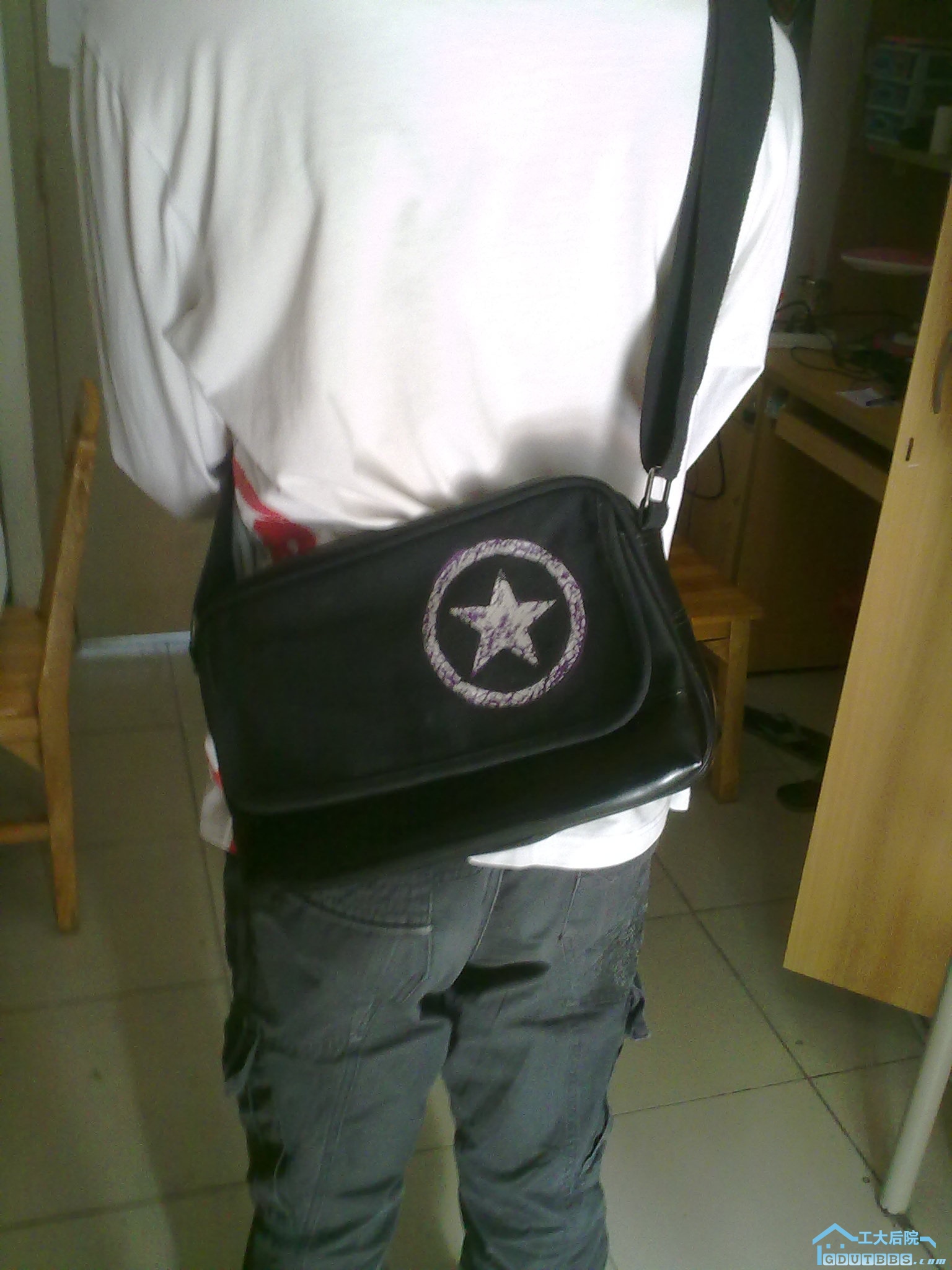 20101209872.jpg