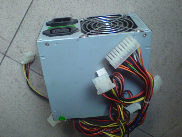 烂电源一个～～不知有无人要。。。