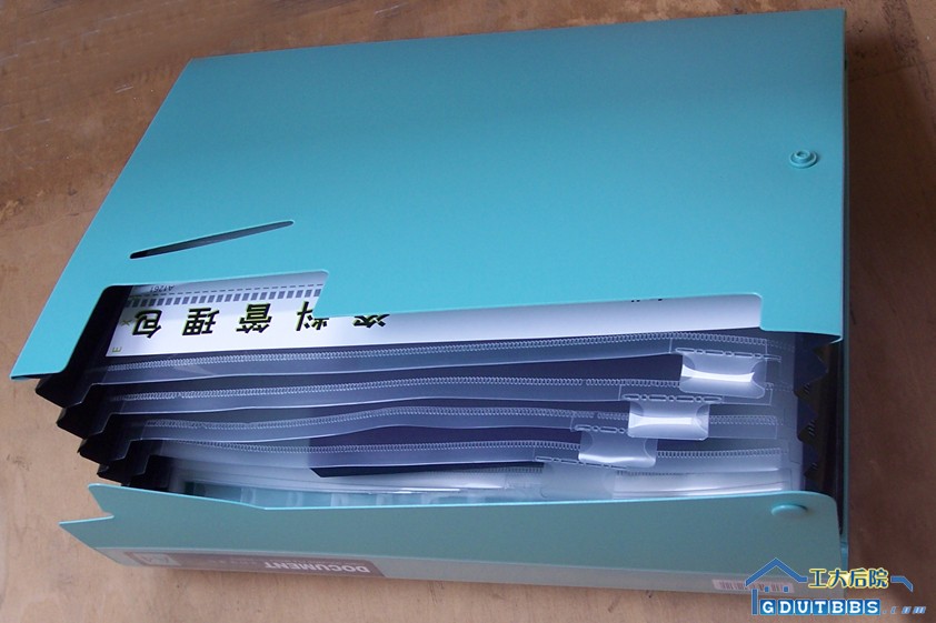 A4风琴式文件管理盒15元/个