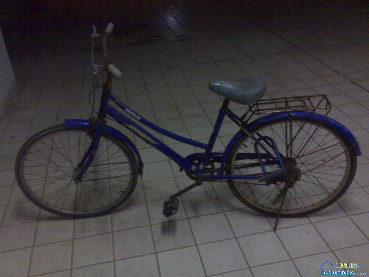 这是我同学的车