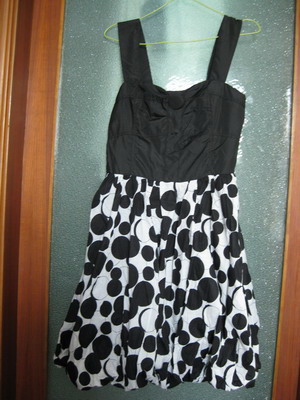 黑色泡泡群 10元.jpg