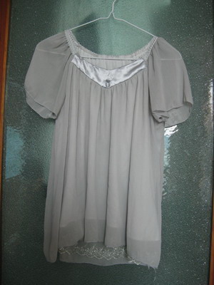 灰色纱衣  20元.jpg