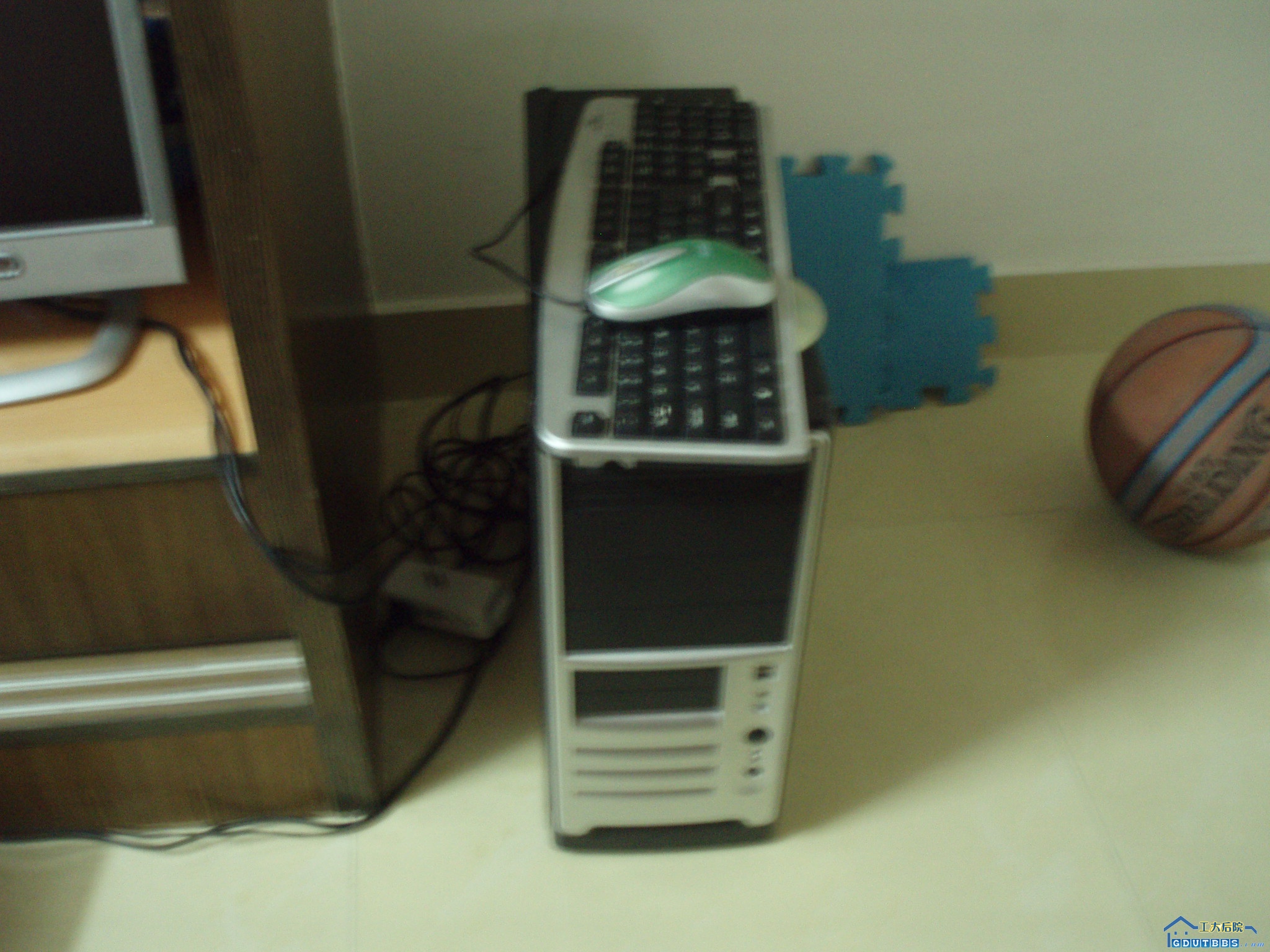 这次买来的电脑