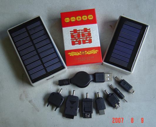 太阳能充电器.jpg