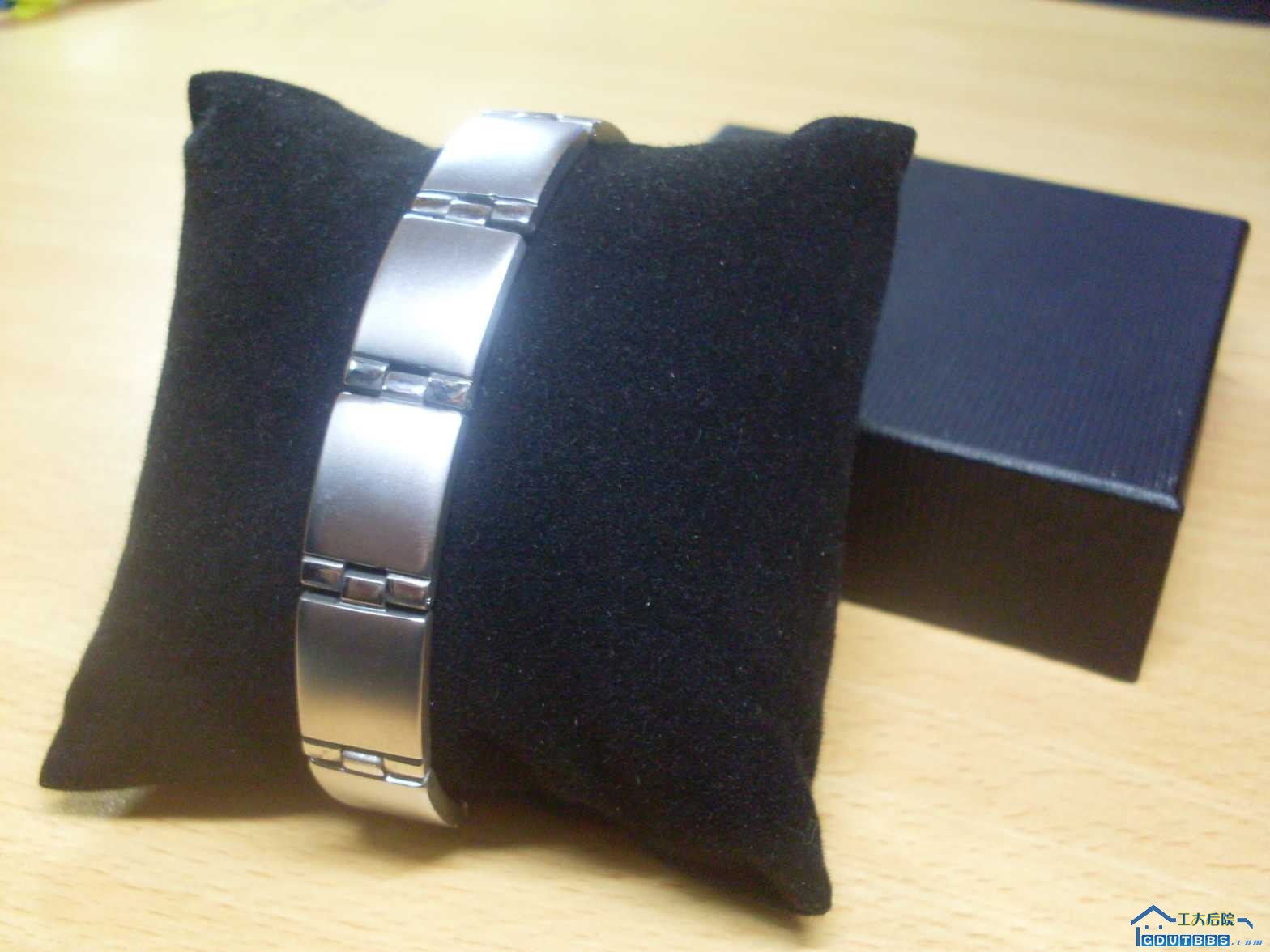 个性男式手链SO47售价30