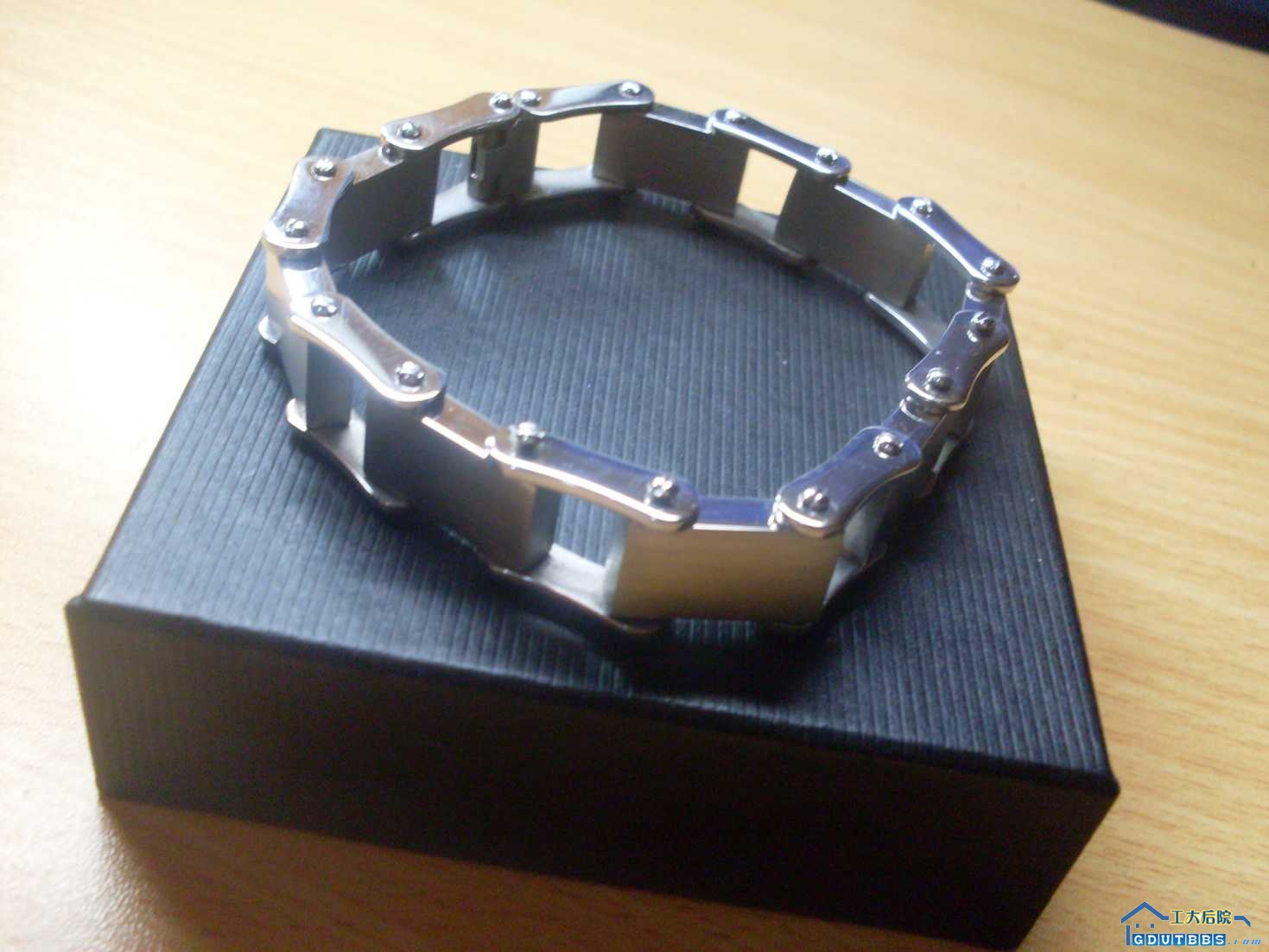 个性男式手链SO63售价44