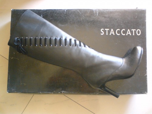 思加图黑色高筒牛皮靴