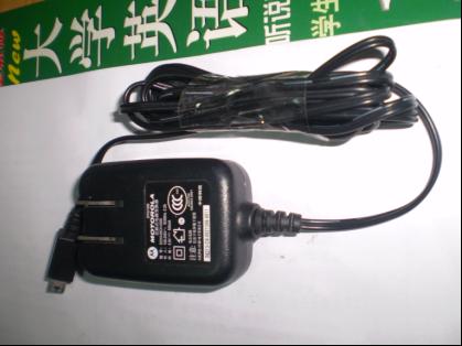 摩托E2原装通用USB充电器.jpg
